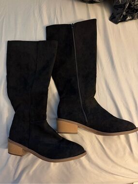 Women's Black Mid-Calf Suede Boots with Low Block Heel